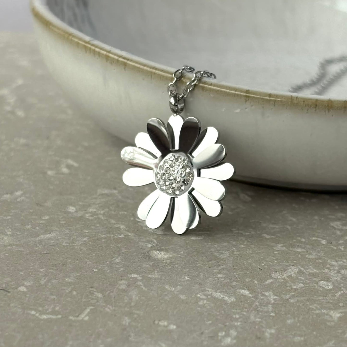 Tarnish Resistant Daisy Necklace