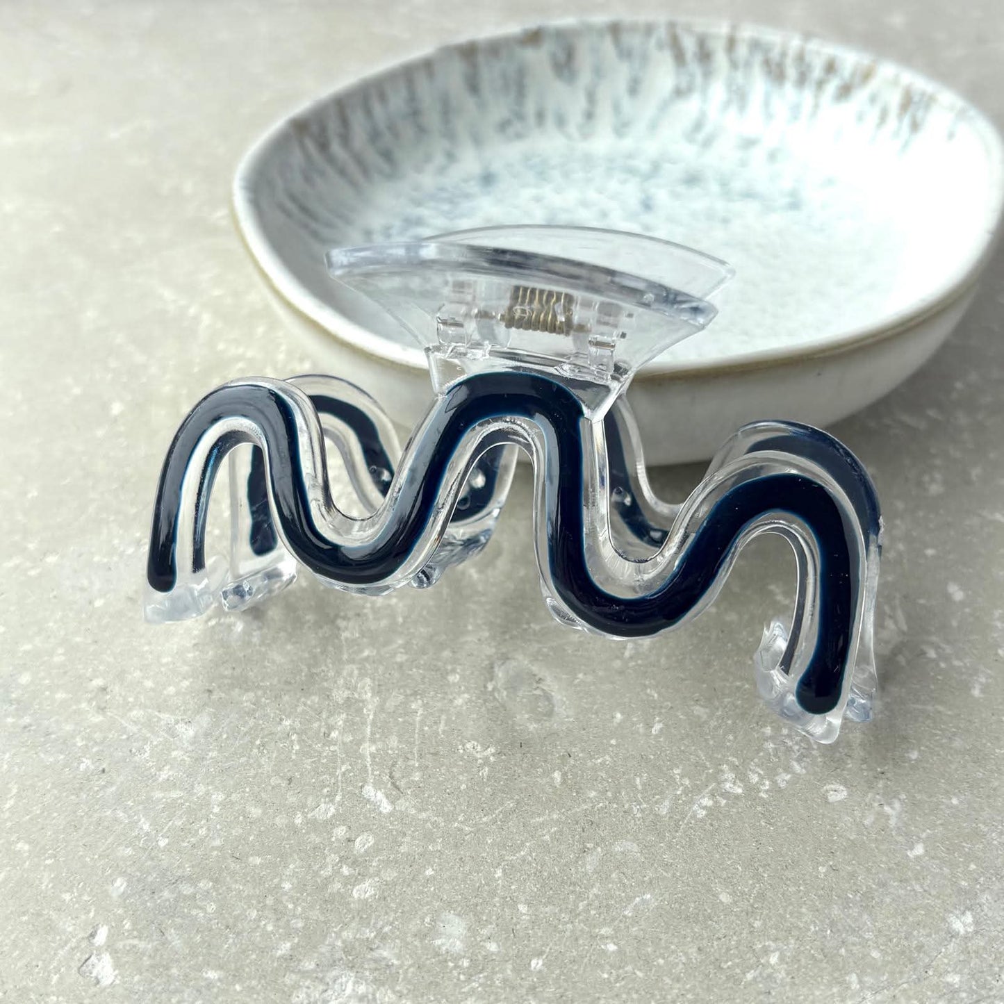 Navy and Clear Wavy Claw Clamp