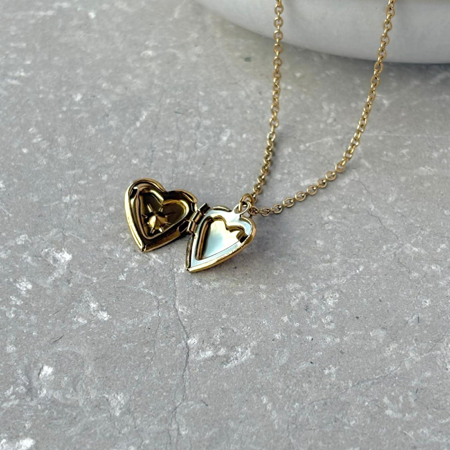 Tarnish Resistant Zirconia Heart Locket Necklace
