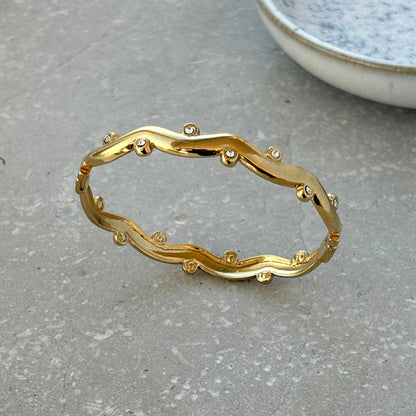 Tarnish Resistant Wavy Zirconia Hinged Bangle