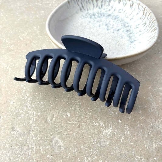 Matt Navy Barrell Claw Clip