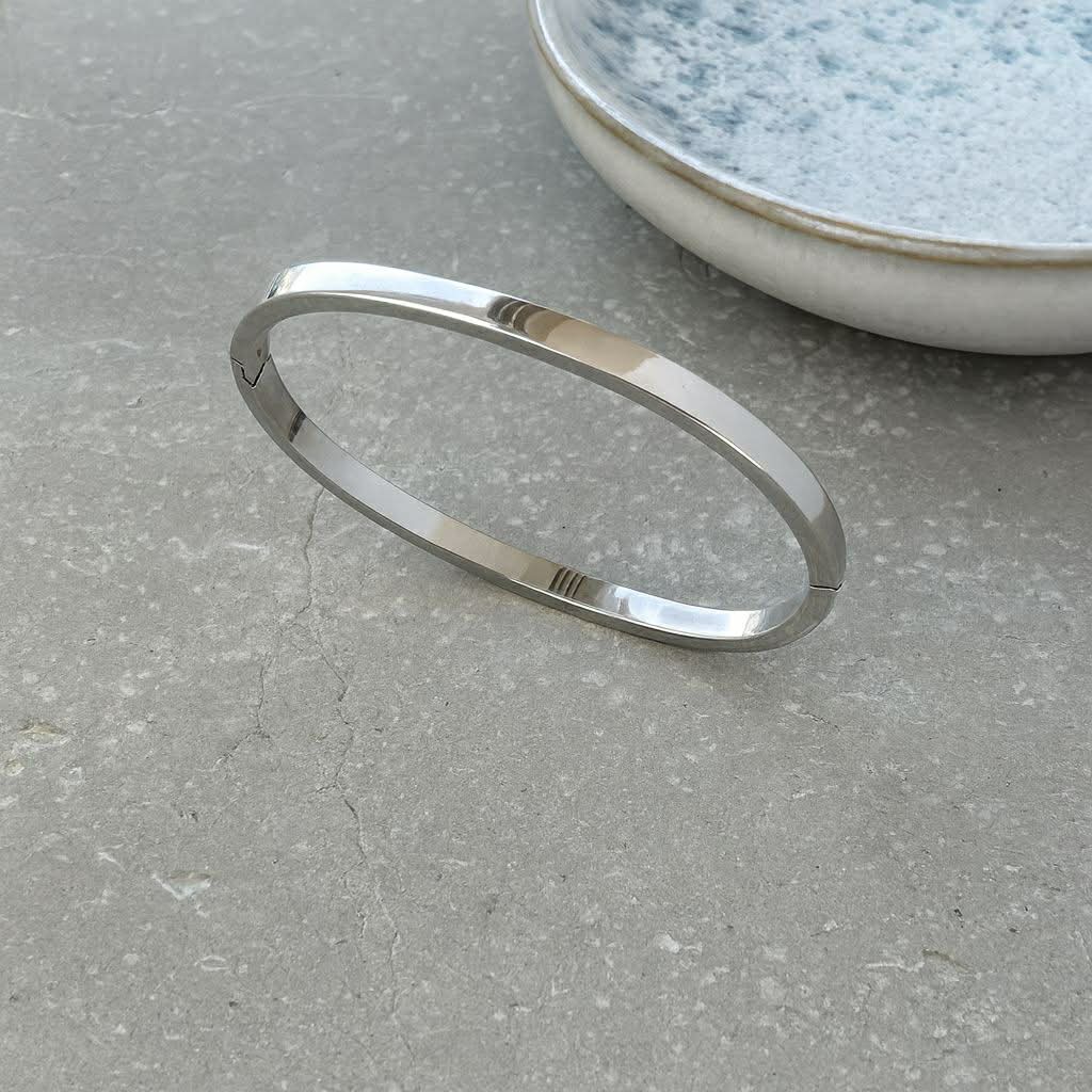 Tarnish Resistant Smooth Hinged Bangle