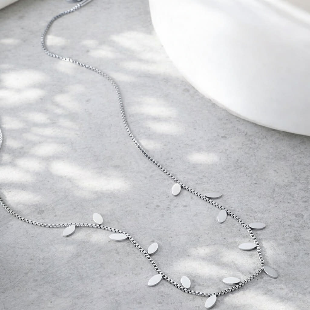 Tarnish Resistant Alternating Leaf Necklace