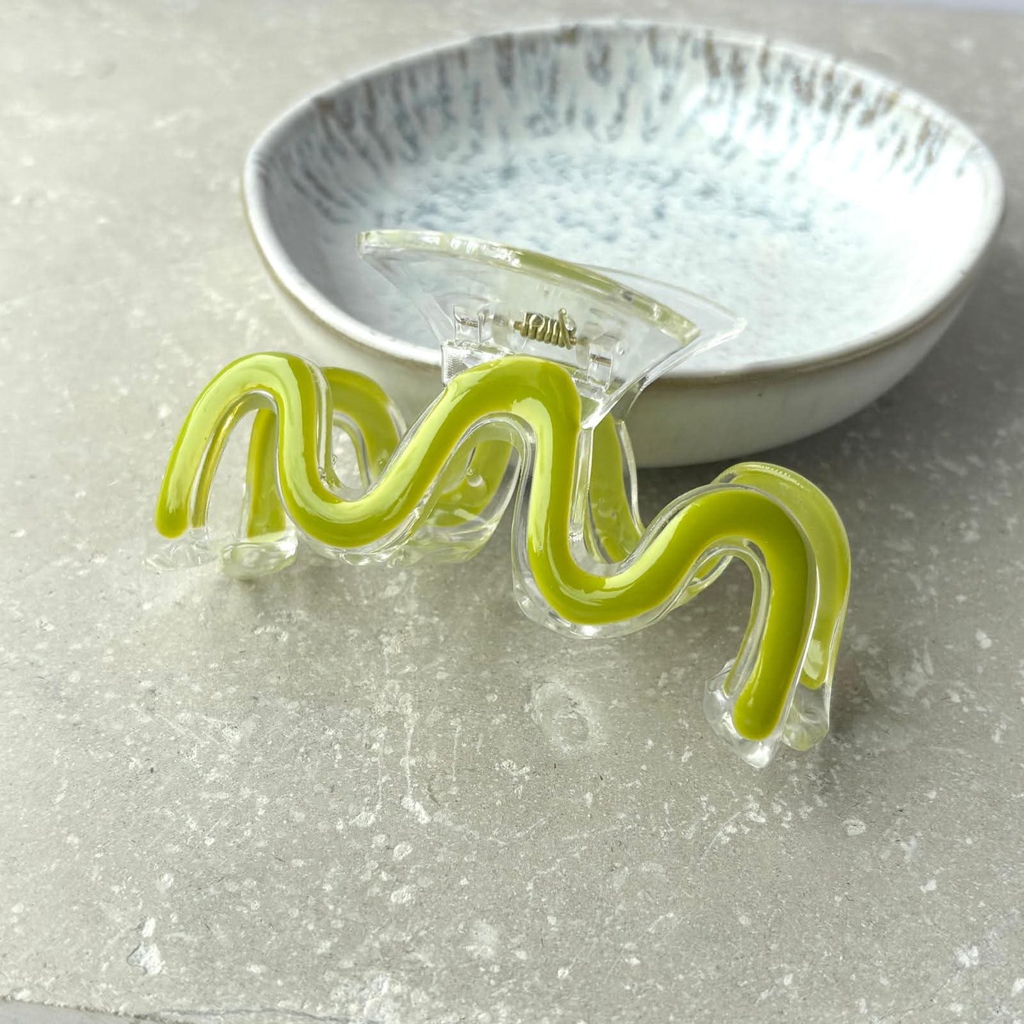 Lime Green and Clear Wavy Claw Clamp