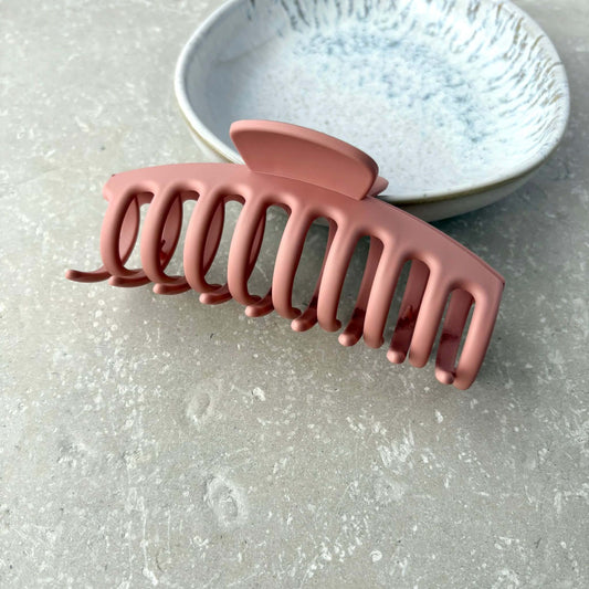 Matt Blush Barrell Claw Clip