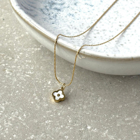 Tarnish Resistant Dainty Geometric Flower Necklace