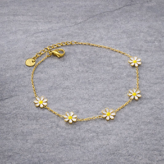 Tarnish Resistant Daisy Bracelet